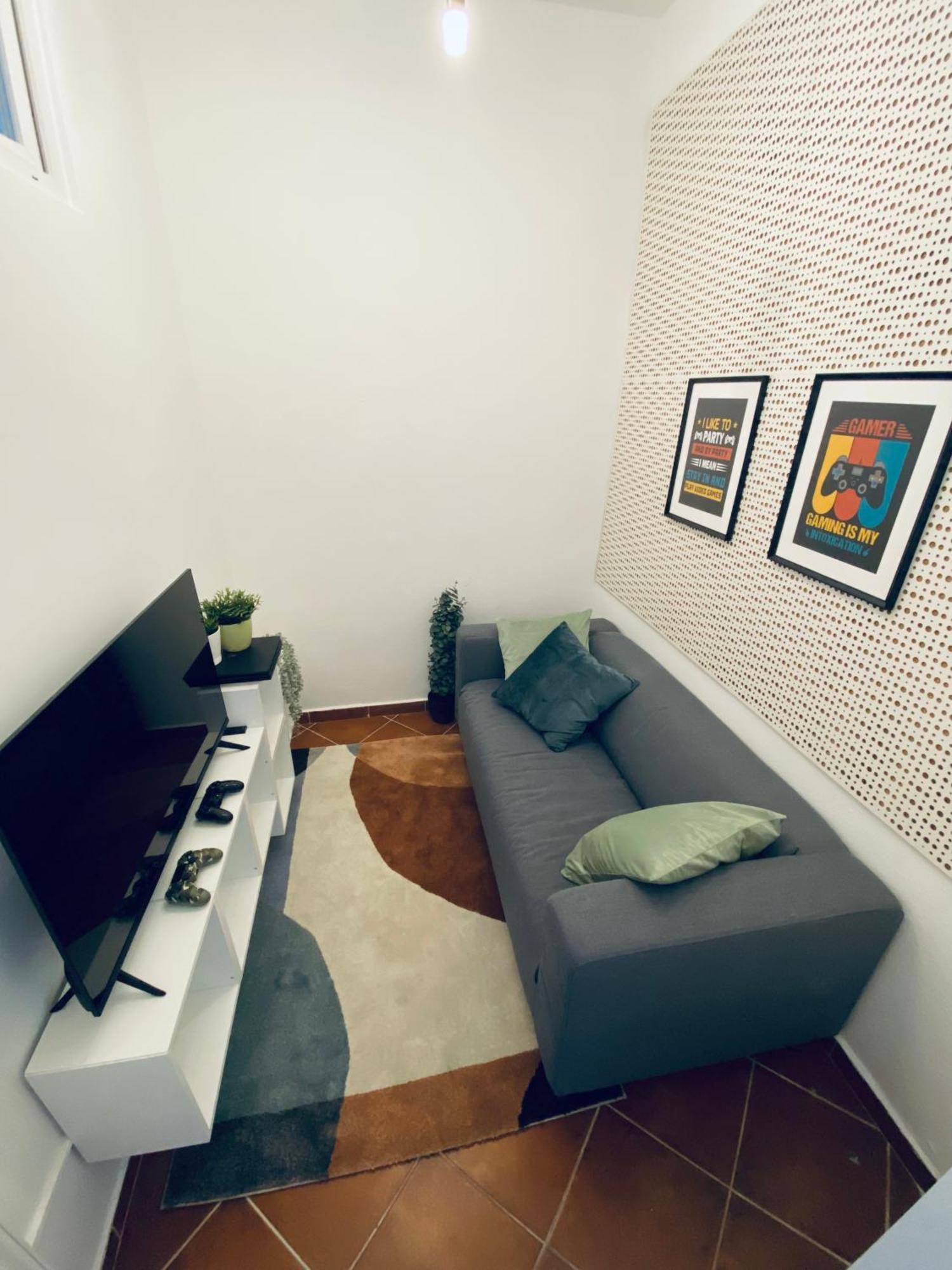 Birdie 3-Bdr Apartment Budapest Esterno foto
