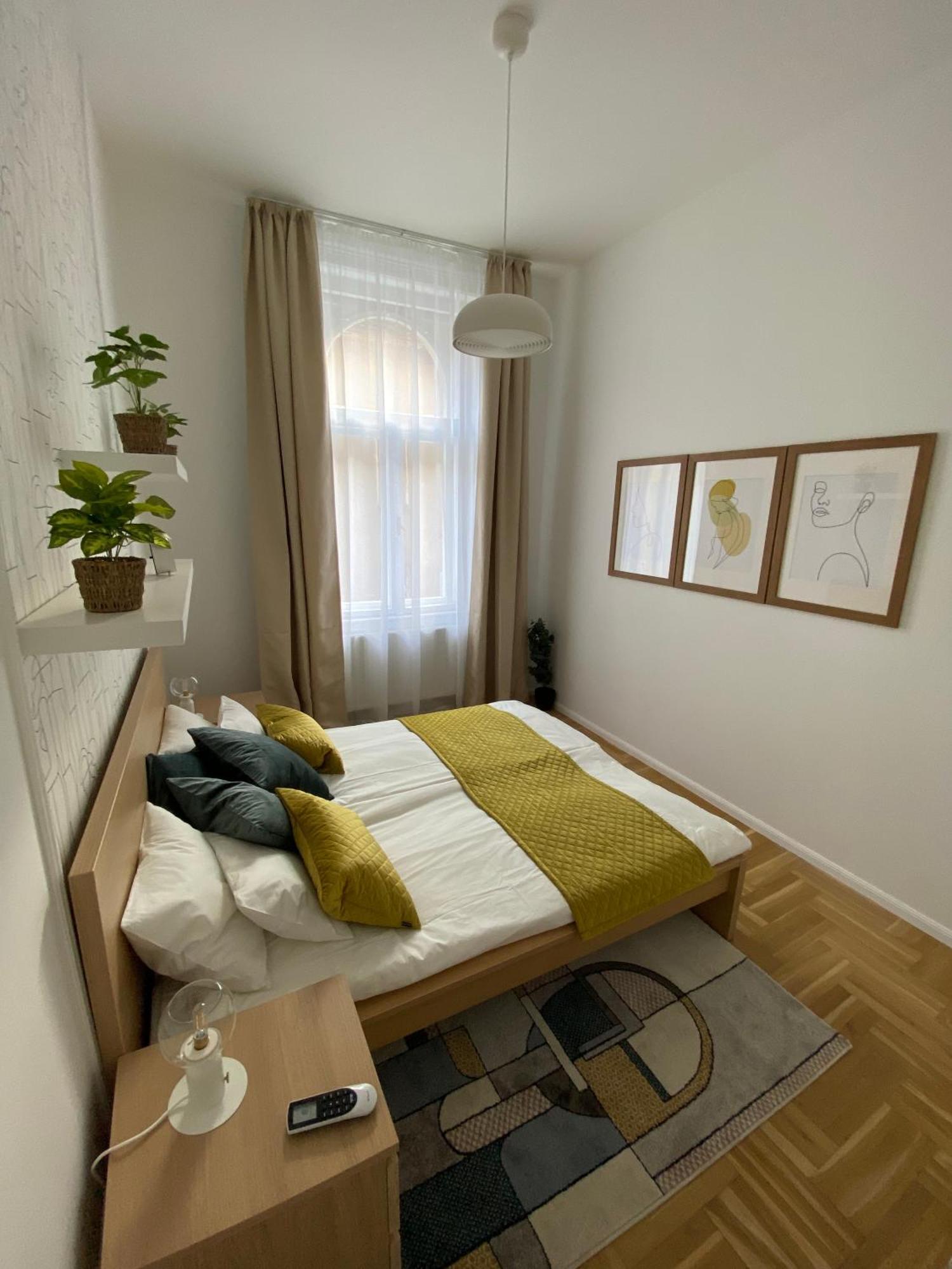 Birdie 3-Bdr Apartment Budapest Esterno foto