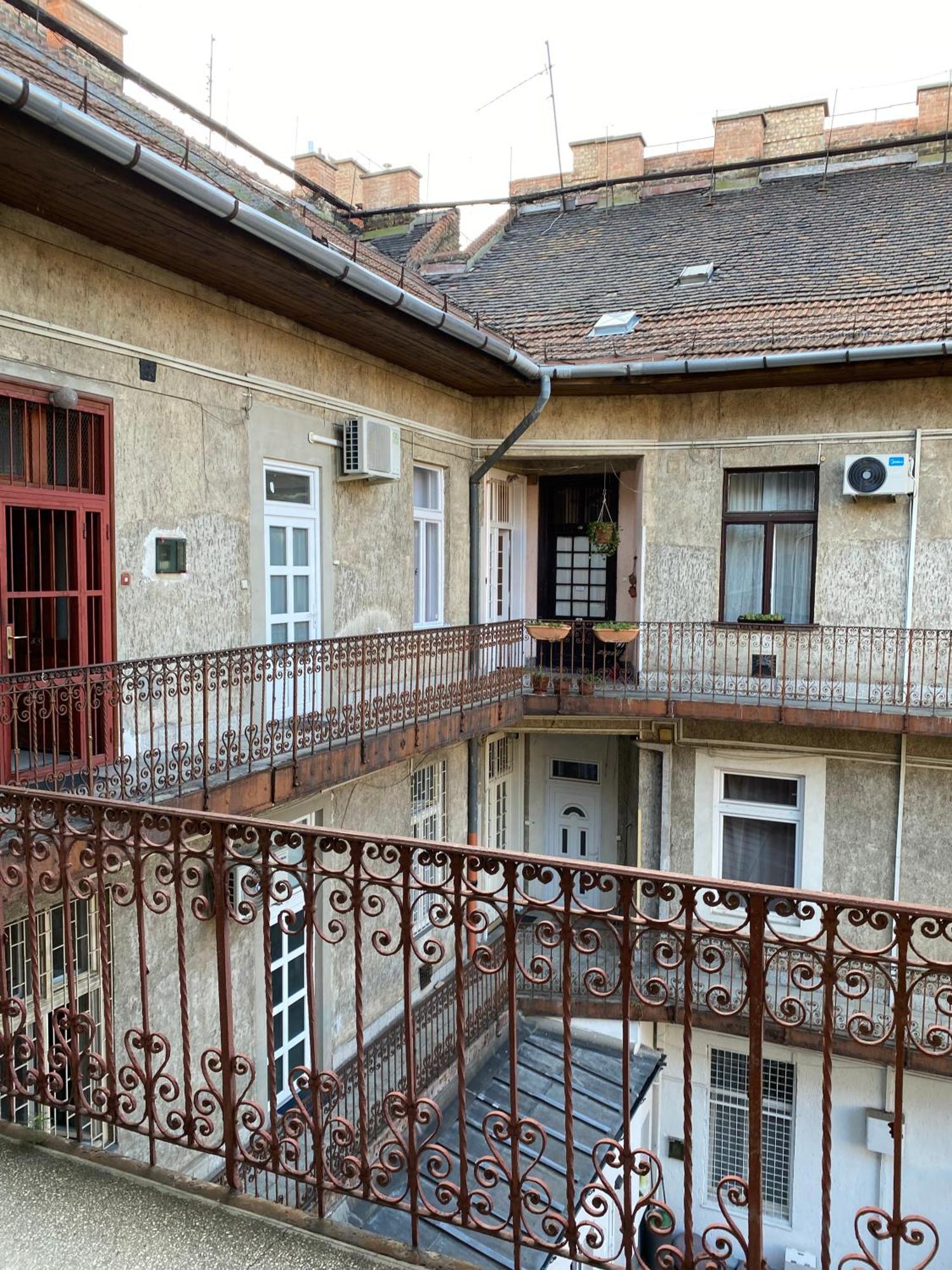 Birdie 3-Bdr Apartment Budapest Esterno foto
